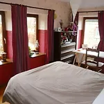 펜션 Charming House In With Private Pool 테욱스