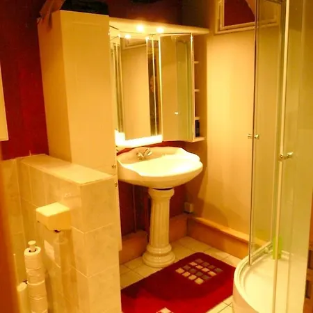 Charming House In With Private Pool Тё