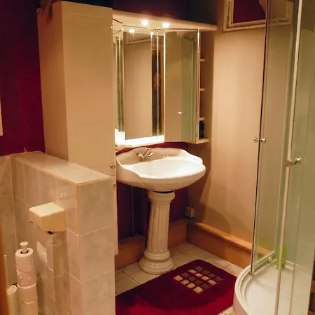 Hébergement de vacances Charming House In With Private Pool Theux